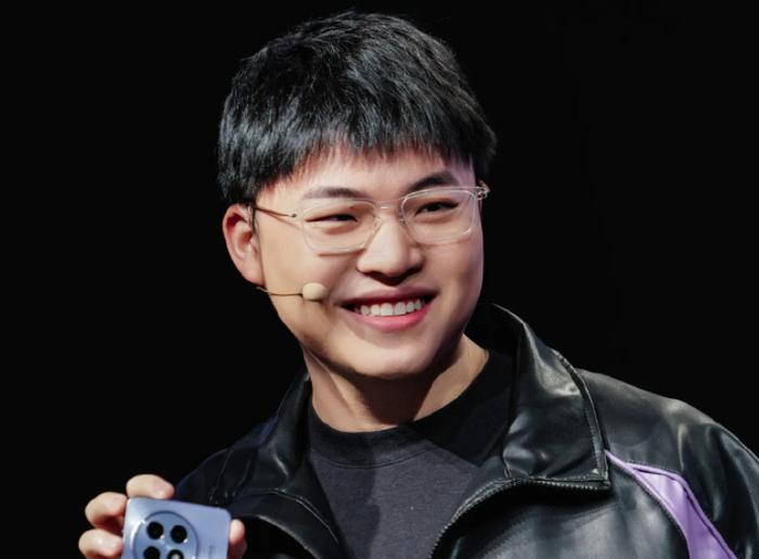 Uzi重返赛场，晋级下一阶段首场状态出色，篮网观众沸腾！赛场气氛高涨的简单介绍