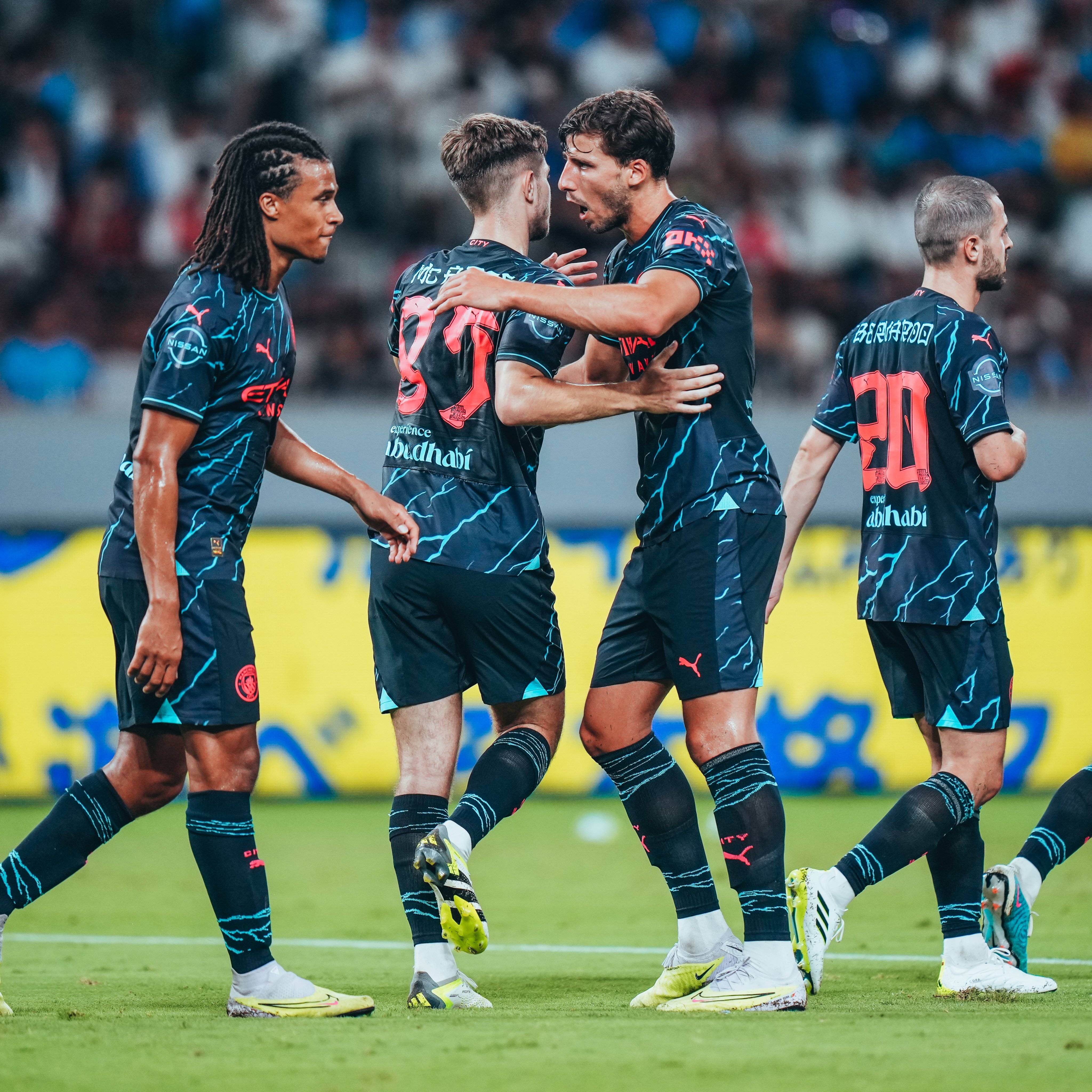 关于德布劳内迎来二十赛季出色发挥,拜仁观众热烈欢呼!赢得满堂喝彩的信息 关于德布劳内迎来二十赛季出色发挥,拜仁观众热烈欢呼!赢得满堂喝彩的信息