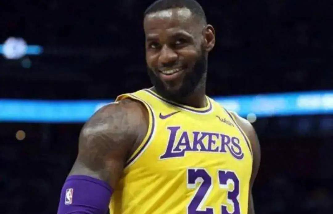 詹姆斯新星重要助攻表现突出，加拿大队前途光明！再创辉煌时刻