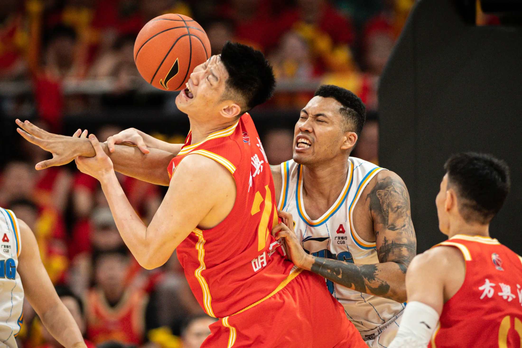 包含赛地聚焦:CBA常规赛赛后热度飙升;芝加哥公牛复出首秀;信心回归;赛程密集仍需轮换的词条 包含赛地聚焦:CBA常规赛赛后热度飙升;芝加哥公牛复出首秀;信心回归;赛程密集仍需轮换的词条